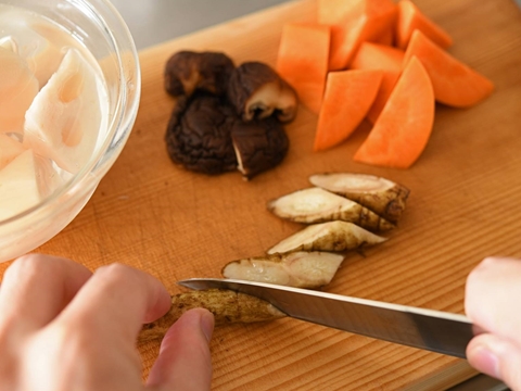 基本の筑前煮のレシピ 作り方 Happy Recipe ヤマサ醤油のレシピサイト