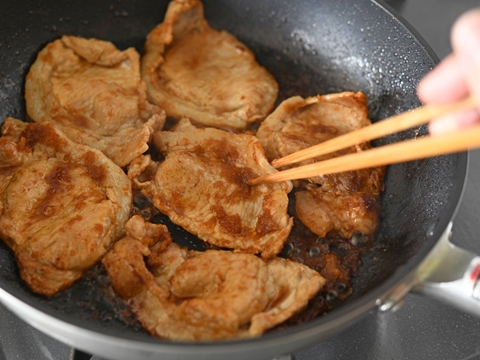 基本の豚の生姜焼きのレシピ 作り方 Happy Recipe ヤマサ醤油のレシピサイト