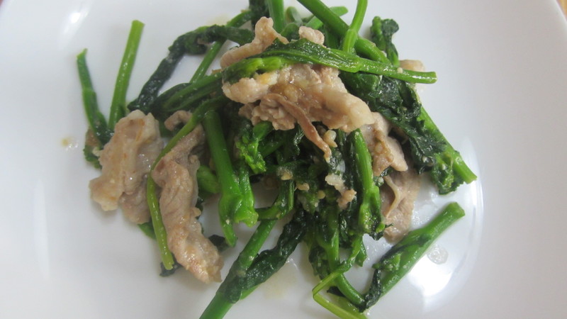 菜の花と豚肉の梅風味味噌炒めのレシピ 作り方 Happy Recipe ヤマサ醤油のレシピサイト